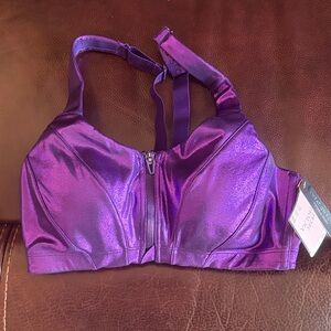 NWT Victoria’s Secret Knockout Sports Bra